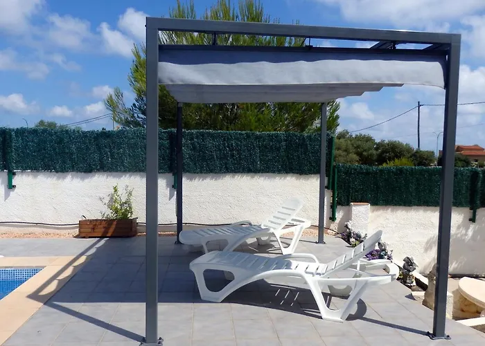 Meddays Amparo Villa *